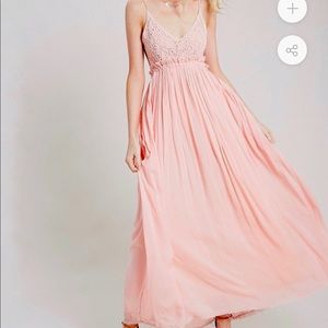 Pink lily backless crochet dress raw hem never worn size small